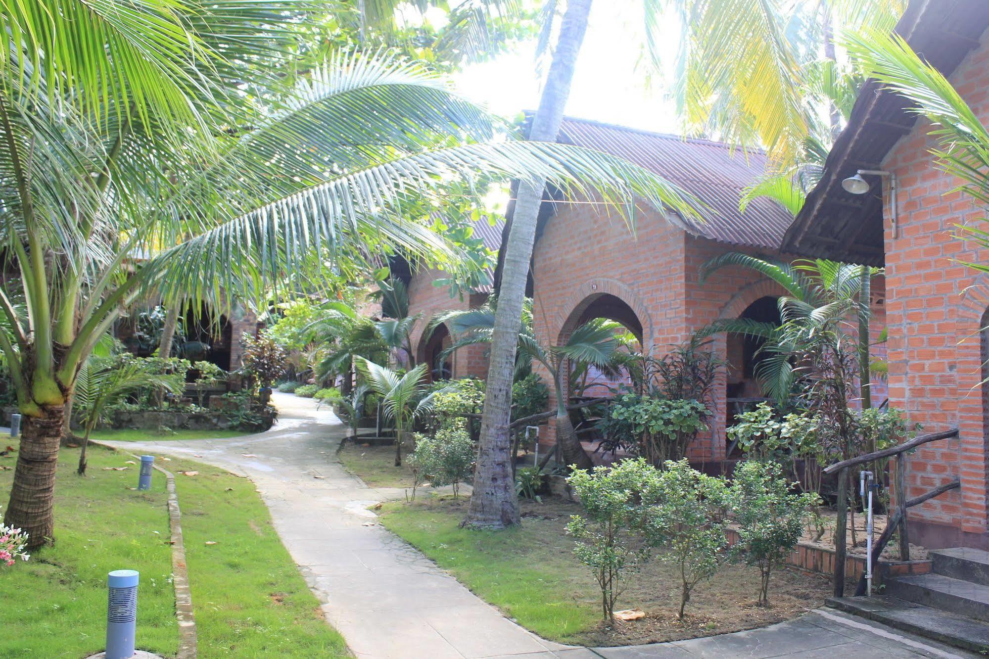 Lien Hiep Thanh Homestay & Beach Bar دونغ دونغ المظهر الخارجي الصورة