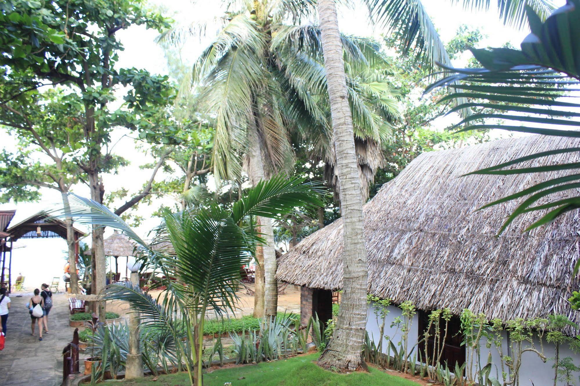 Lien Hiep Thanh Homestay & Beach Bar دونغ دونغ المظهر الخارجي الصورة