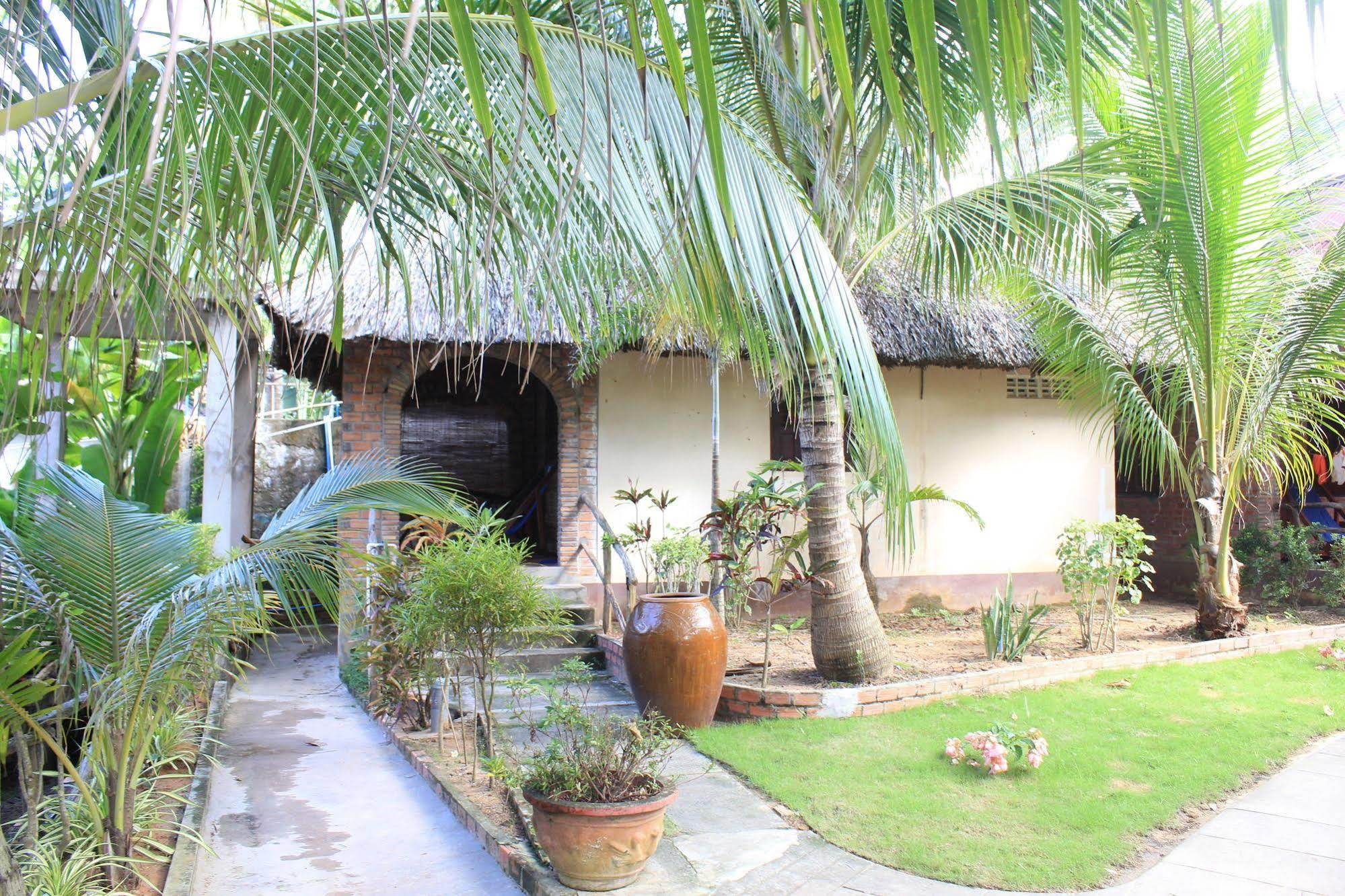 Lien Hiep Thanh Homestay & Beach Bar دونغ دونغ المظهر الخارجي الصورة