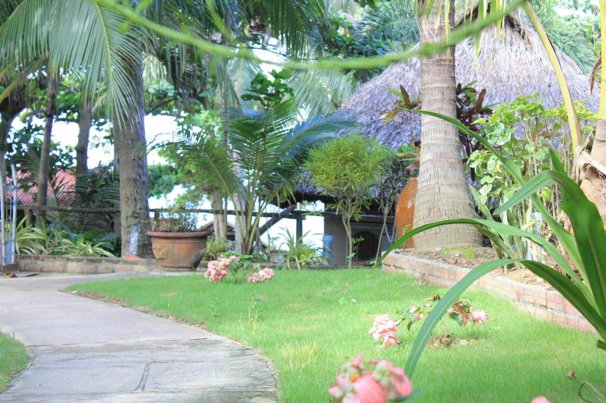 Lien Hiep Thanh Homestay & Beach Bar دونغ دونغ المظهر الخارجي الصورة