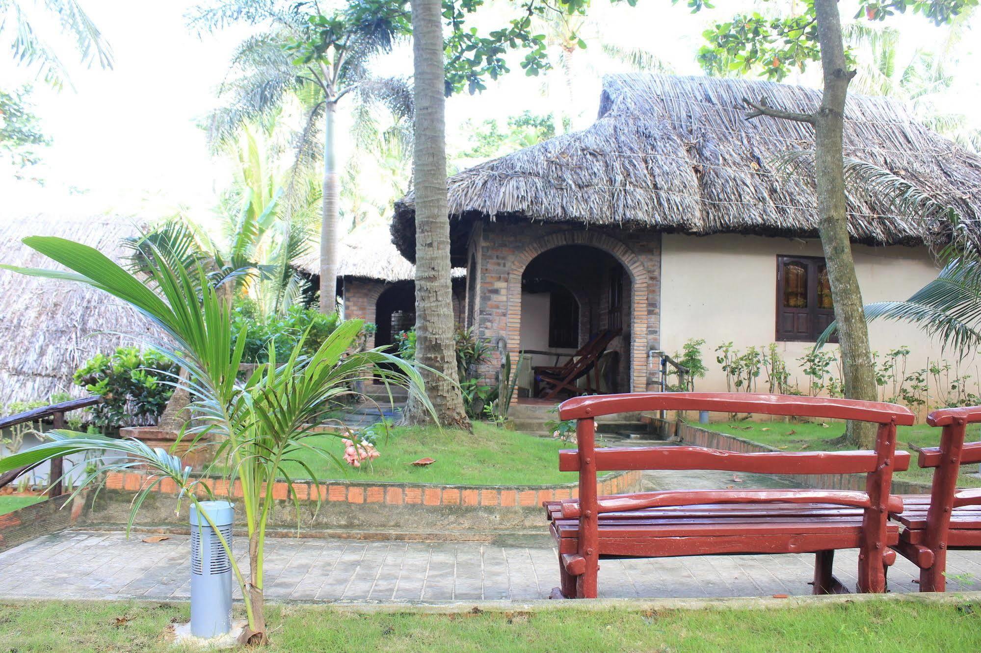 Lien Hiep Thanh Homestay & Beach Bar دونغ دونغ المظهر الخارجي الصورة